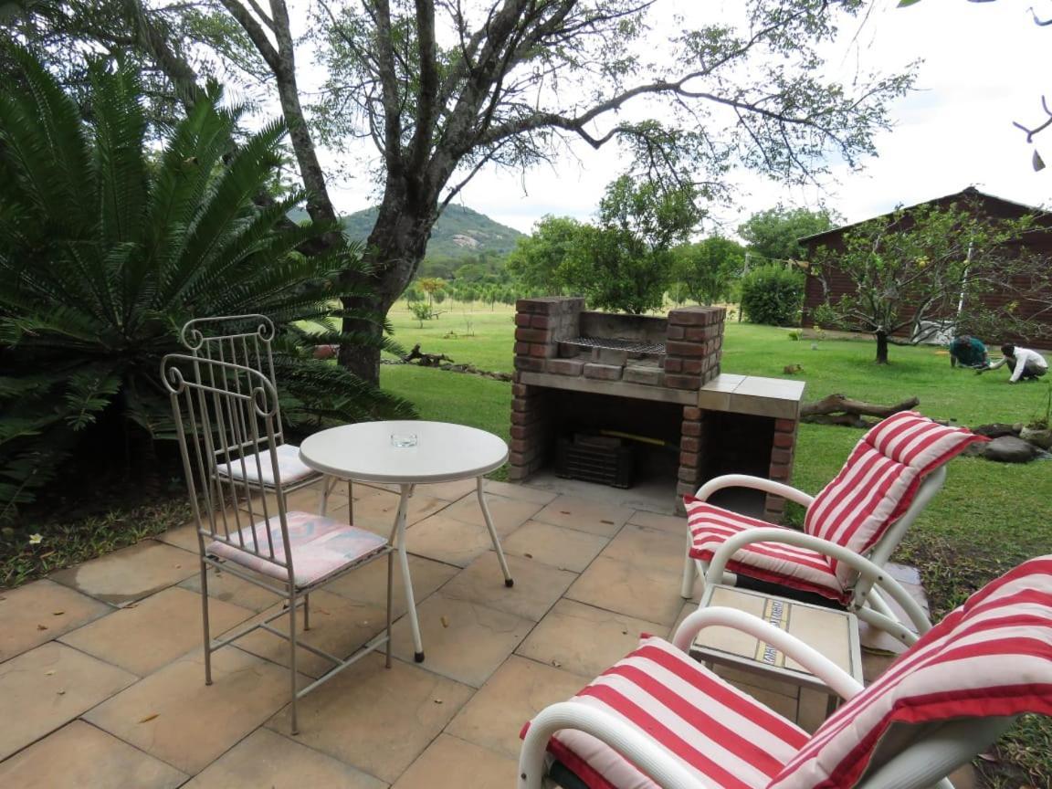 Kiaat Bungalows Hazyview Extérieur photo