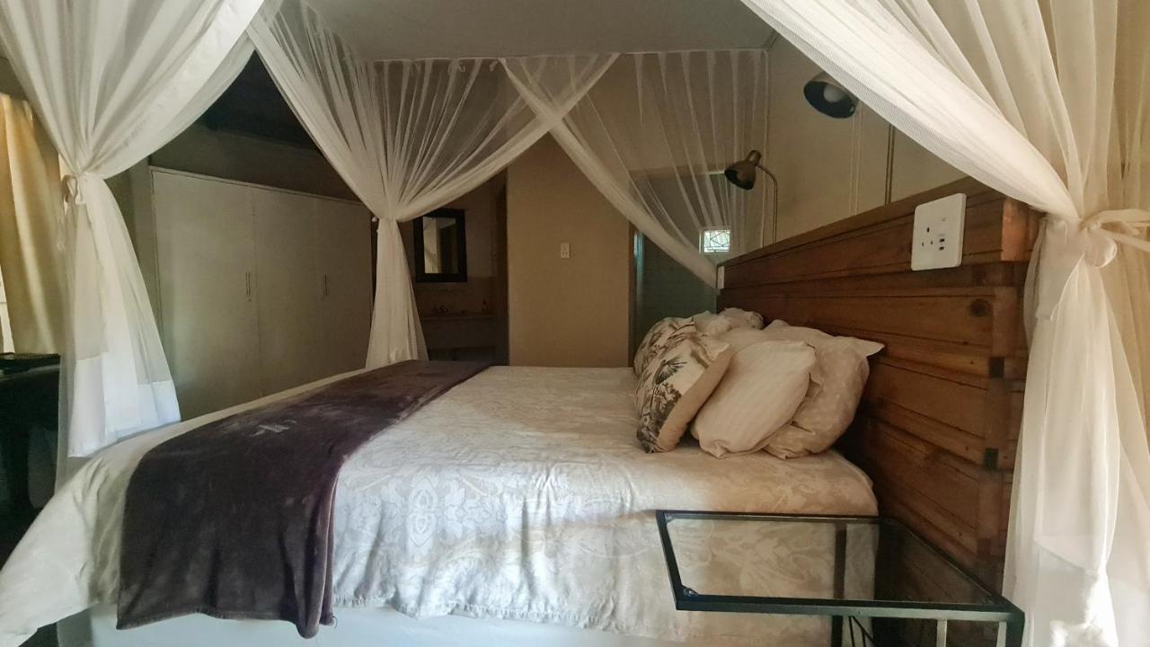 Kiaat Bungalows Hazyview Extérieur photo